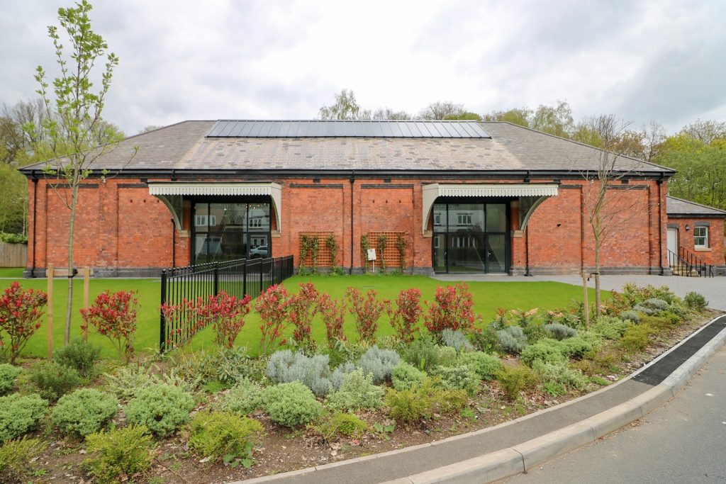 STATION HOUSE Aston Knowles